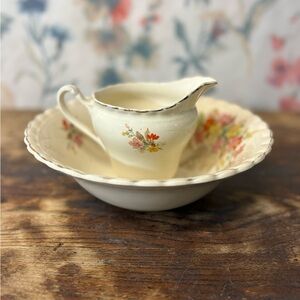 Vintage J & G Meakin Washbasin and Pitcher Set